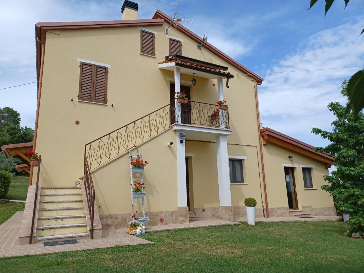 Le Margherite Country House Apartment Montefalcone Appennino Exterior photo